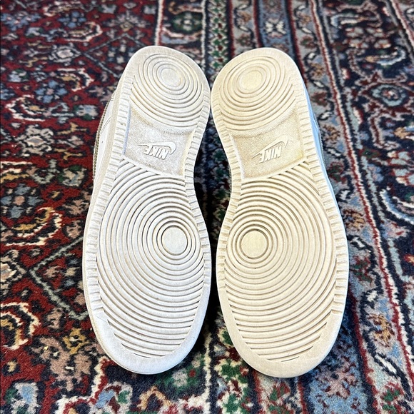 Women's Nike Court Vision Low Size 7 - Picture 6 of 7